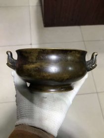 旧藏铜胎象鼻炉重1450克，高7，口径13.7
