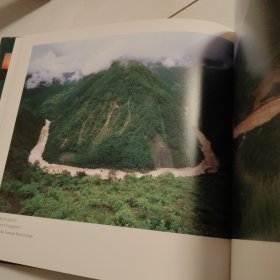 南迦巴瓦大峡谷:绿色峡谷揭密