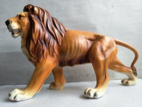 60，70年代，瓷雄狮，包存完整，全品漂亮，包老