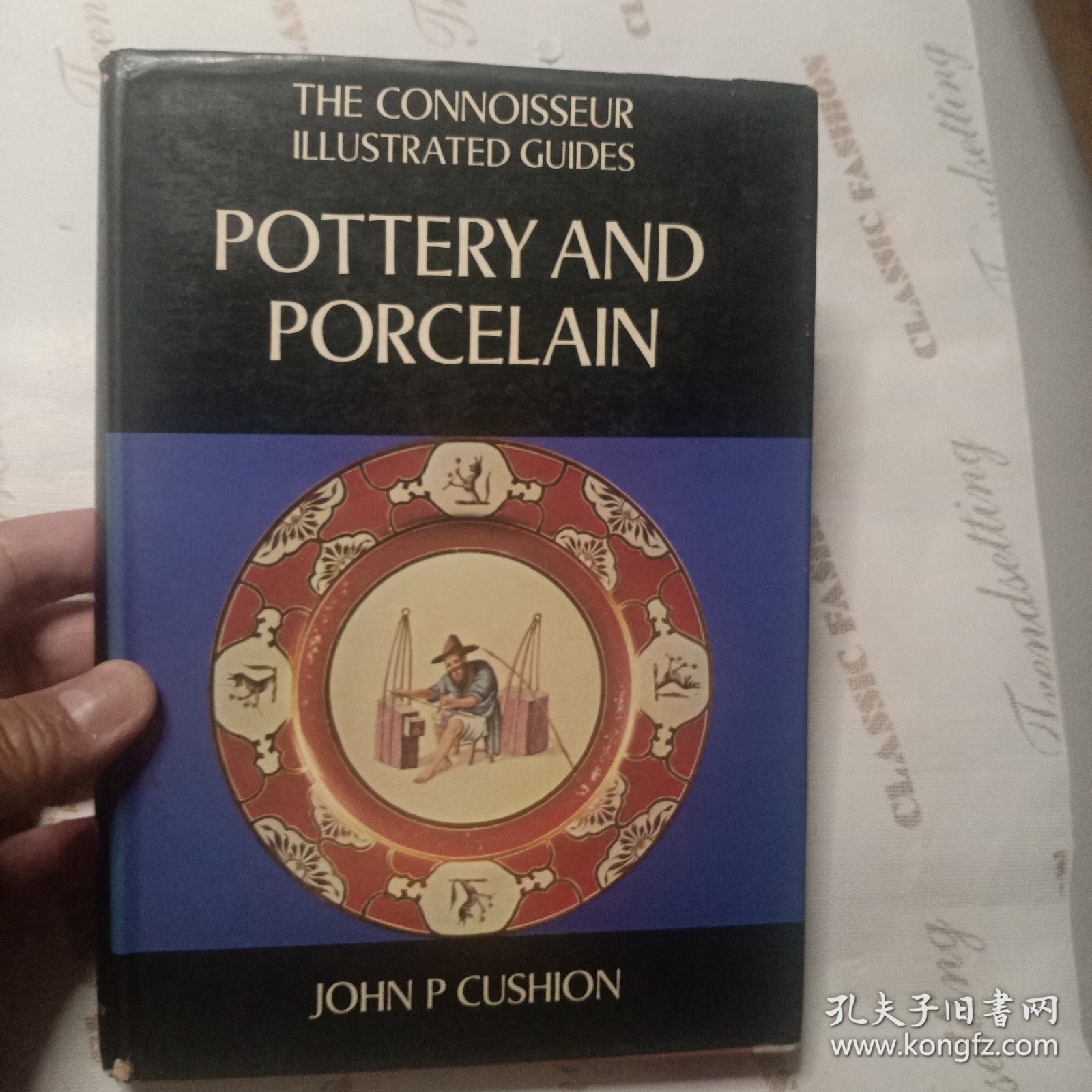 The Connoisseur Illustrated Guides Pottery and Porcelain