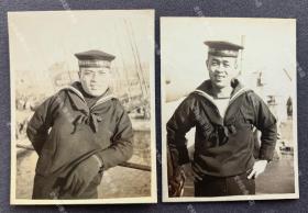 抗战时期 青岛太平路海岸的日本海军第十一扫海队队员 原版老照片一组两枚