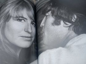 约翰·列侬（披头士乐队灵魂主创的编年影记与珍藏画传，完整回顾约翰列侬传奇一生）