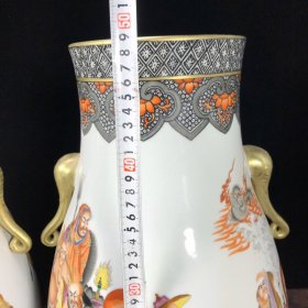 乾隆年制本金珐琅彩十八罗汉象鼻耳大尊一对