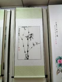 著名花鸟画家石泉老师作品
画心45x67cm
精裱卷轴全长宽57×高143cm