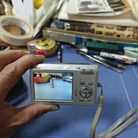 （日本原产）Nikon尼康 COOLPIX s200 数码相机: 正常使用、原电板、2G内存 —— 有外壳包装（包邮）！