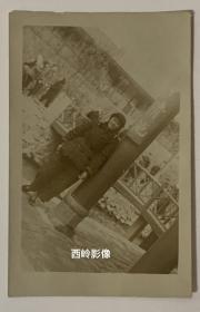 【老照片】1961年于华清池留影的女军人 （有背题）