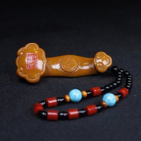 旧藏木盒寿山石吉祥如意手把件