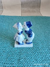 80年代瓷器工艺品 亲吻
