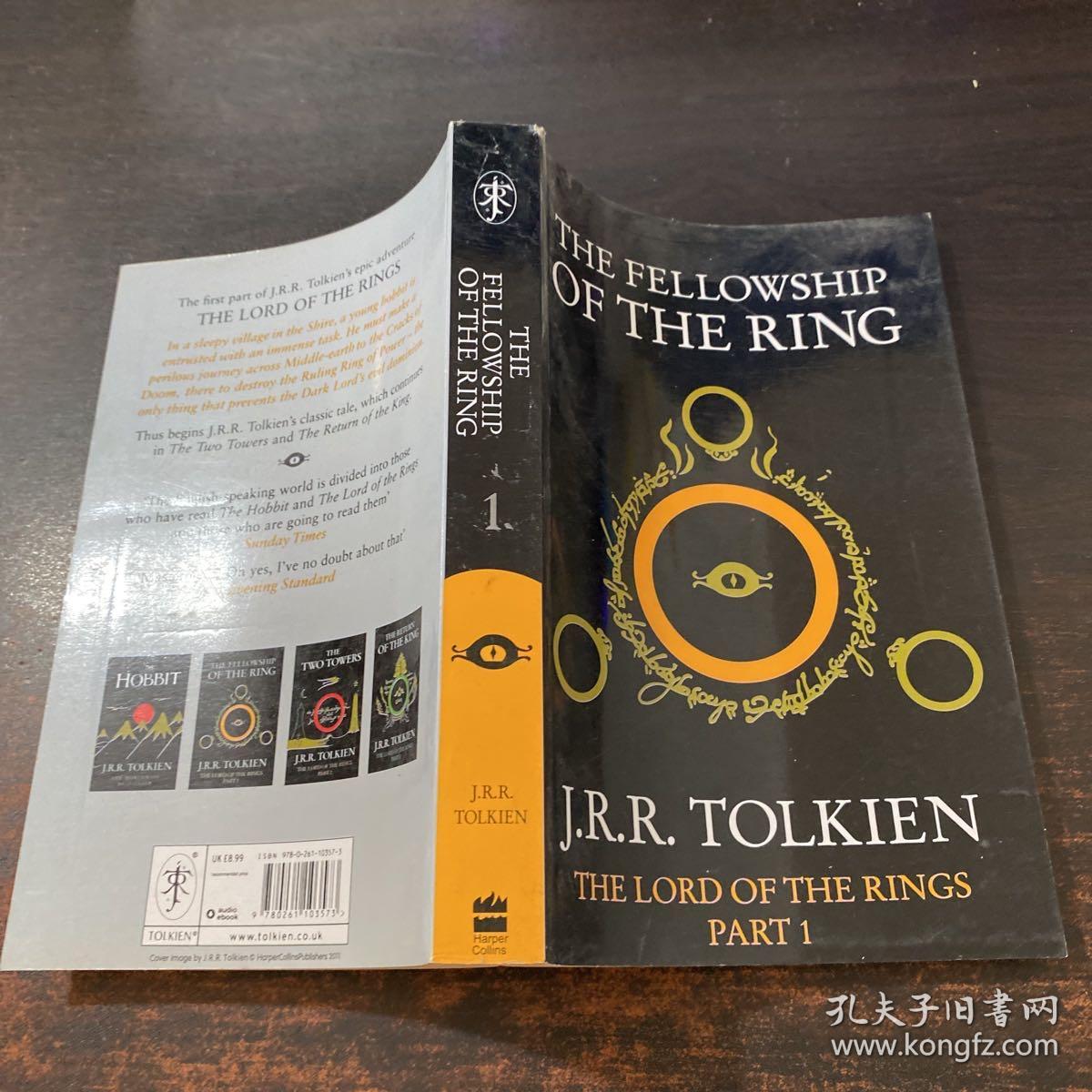 THE FELLOWSHIP OF THERING 1【书侧泛黄 书脊磨损】