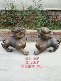 铜貔貅摆件一对，选料上乘，精铜制作。