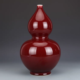 清霁红釉葫芦瓶