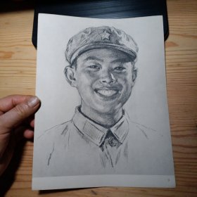 16开人物素描散页画一张