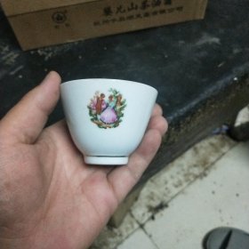 中国醴陵瓷贴花茶杯