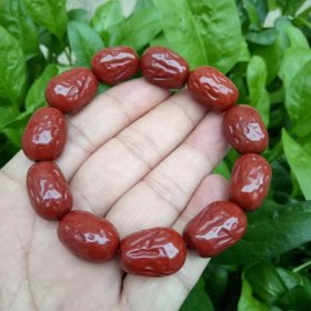 珠宝阿拉善玛瑙手串浮雕红枣造型手链