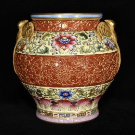 清乾隆珐琅彩矾红浮雕鎏金福寿纹燕子罐，14.5×15厘米