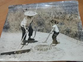 89摄影展 小帮手 大照片