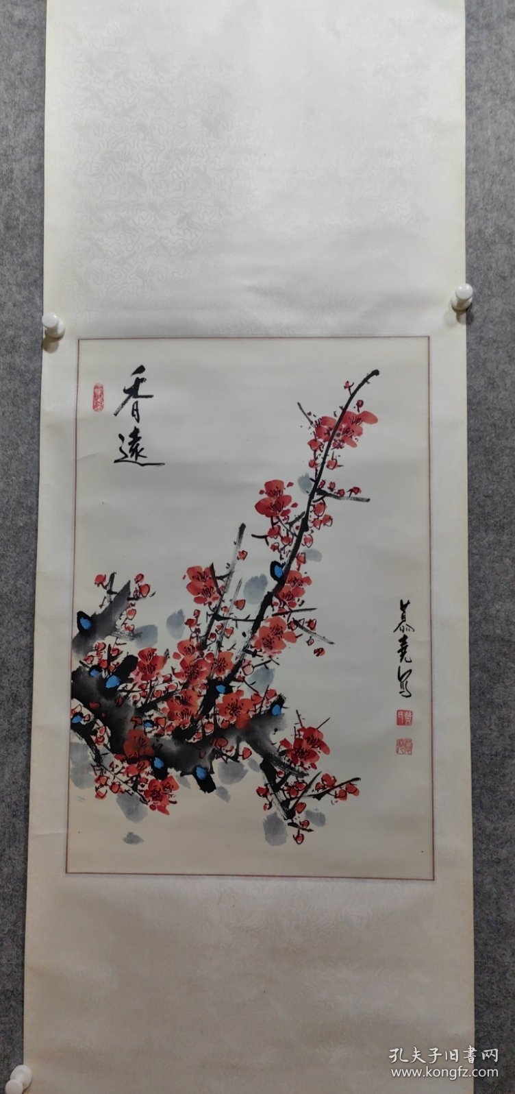 北京老画家 董寿平先生弟子 著名画家 黄慕尧，精品花鸟一副 原装原裱保真出售 河北望都人。现为北京国际名人画院教授、花鸟研究室主任、全国吴道子面会特邀研究员、一级画师、中国诗书画研究院研究员、北京老年书画联谊会会长、文化部卿云诗书画社副社长、中国书怯艺术研究院、中国三峡画院艺术顾问等。画心为68/45.5（0156同一来源）