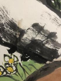 张国恩，号定远，字三梅占，别号五钱。祖籍河北保定，1957年11月出生于上海。上海市政协常委[1]、农工党上海市委委员、上海中青年知识份子联谊会理事、市政协书画院画师、上海市书法家协会会员、吴昌硕艺术研究会会员、吴（昌硕）门第四代传人、著名书画家。[2