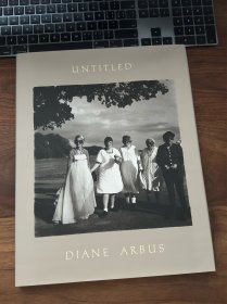 Diane Arbus Untitled 摄影画册