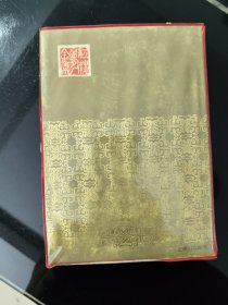 红楼梦越剧全集磁带，主演:徐玉兰，王文娟。原封收藏品，无法试机。看原包装应该是好的，谨慎购买。