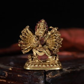 清代 铜鎏金大威德金刚寸佛 尺寸：高3.9*3.5*1.8cm，重35克。全品相。
