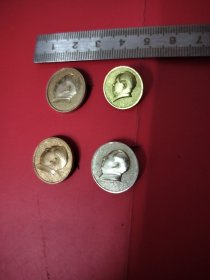 小像章4只