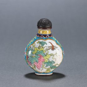 清 铜胎画珐琅花鸟虫草图鼻烟壶