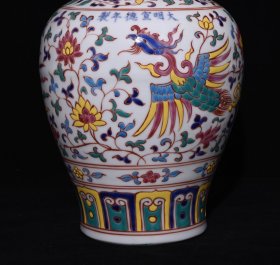 旧藏 明宣德五彩穿花凤纹贯耳瓶 高30.5×18厘米