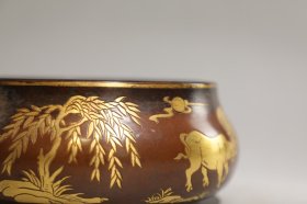 明 铜胎鎏金二牛图狮首耳炉