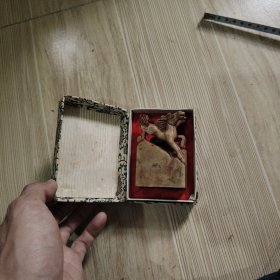 老印章青田石料半镂空雕刻，章底未刻字适合把玩，喜欢的爽快可刀