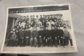 阜阳市第九中学八七届初三4班全体同学毕业留影