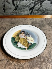 80年代，景德镇26厘米，油画美女赏盘一块y