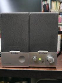 Edifier漫步者多媒体有源音箱 型号R18(二手商品 防尘罩破了点)