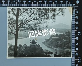 民末国初某地的河流，亭子和民居老照片