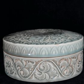 晋唐古越窑秘色青瓷刻花缠枝莲鹅鹅鹅捧盒 高10径20厘米2