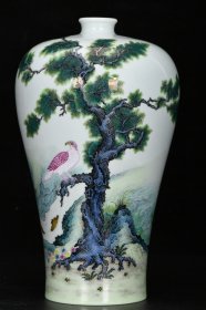 清乾隆珐琅彩画鸟梅瓶