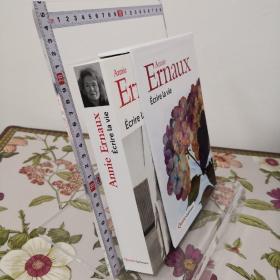 法语/法文原版 新晋诺奖得主 安妮·埃尔诺 写作人生/书写人生 ANNIE ERNAUX Ecrire la vie  精美函套平装本 纸质厚重顺滑 非再生纸 开本143 x 210 mm