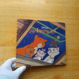 THE ARISTOCATS 精装【书内没有字迹和划线】