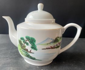 博山陶瓷厂烧制湖色美景茶壶