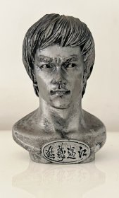 李小龙手办《猛龙过江》bruce lee