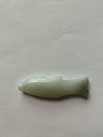 年年有余.玉鱼