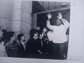 拳王阿里访问上海新民晚报社 照片