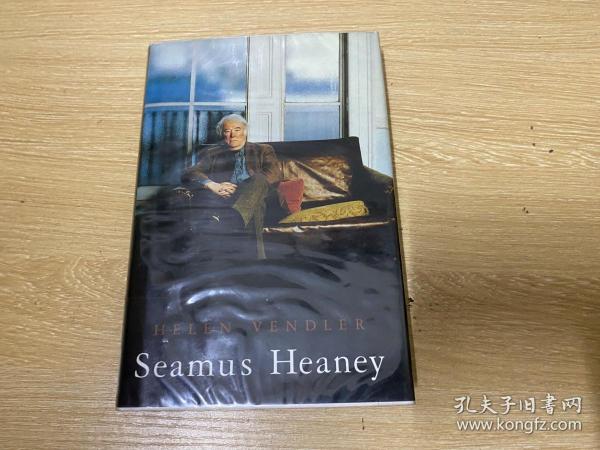 Seamus Heaney           文德勒《希尼诗歌细析》，著名作品，经常被引用，精装。黄灿然：美国当代最权威的诗歌批评家，哈佛大学教授，其诗歌洞察力达到一流诗人的高度，一言一语几乎可以影响一个诗人的前途，尤其是青年诗人……文德勒生于波士顿，1960年在哈佛大学以一篇评论叶芝的论文拉开诗歌批评的序幕……文德勒词锋锐利，行文流畅简洁。