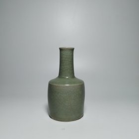宋代龙泉青瓷纸槌瓶