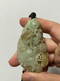 玉挂件（有磕碰）