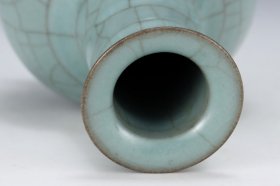 C293---旧藏宋官窑弦纹瓶