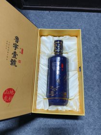 鲁字壹号酒瓶全套