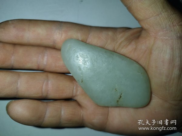 【青白玉原石，品质上乘】 和田玉青白玉原石，重82.9克