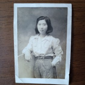 1949年女青年照片