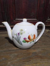 六七十年代景德镇手绘小茶壶，身有一线图四可见余全品，非常雅